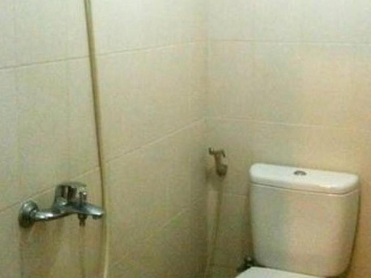 Hotel Aroma Inn Понтианак Екстериор снимка